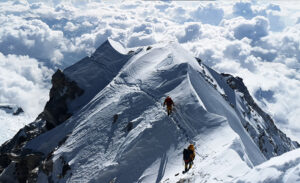 Mount-Everest-Climber-2