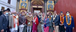 pm-oli-at-pashupatinath-temple-1 (1)